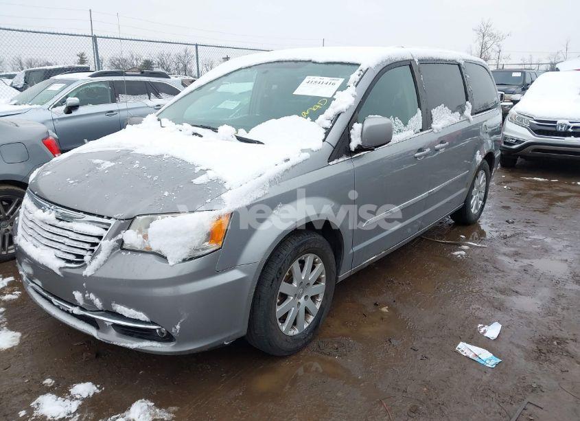 Photo 2 of 2014 Chrysler Town & COUNTRY TOURING (VIN 2C4RC1BG8ER326494)
