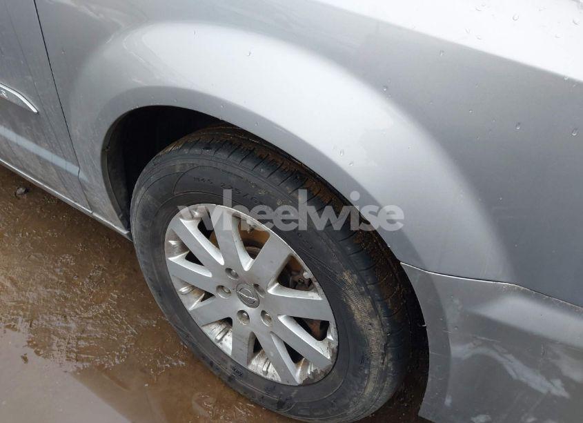 Photo 21 of 2014 Chrysler Town & COUNTRY TOURING (VIN 2C4RC1BG8ER326494)