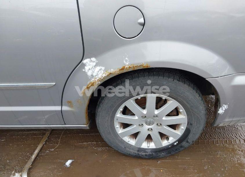 Photo 6 of 2014 Chrysler Town & COUNTRY TOURING (VIN 2C4RC1BG8ER326494)