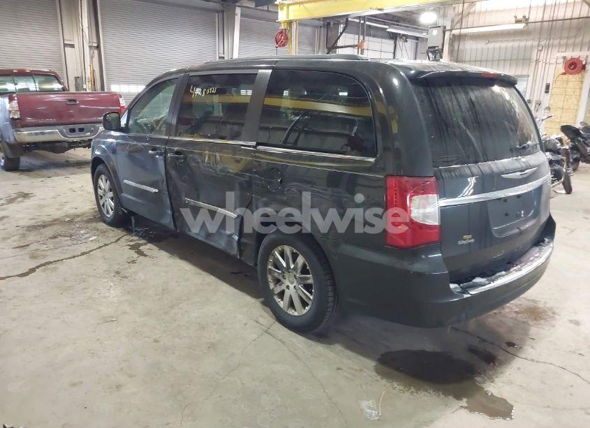 Photo 3 of 2014 Chrysler Town & COUNTRY TOURING (VIN 2C4RC1BG8ER368258)