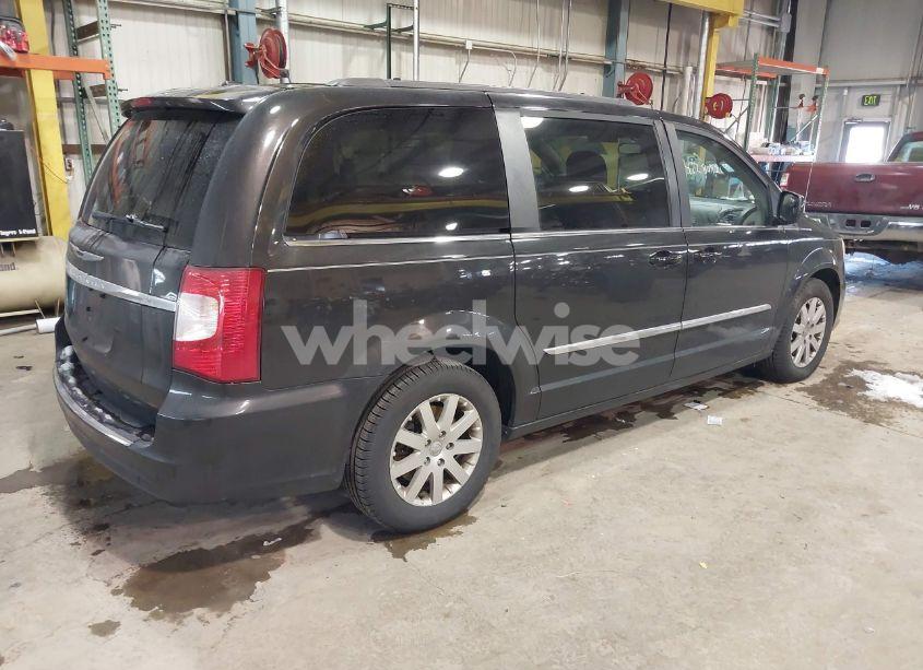 Photo 4 of 2014 Chrysler Town & COUNTRY TOURING (VIN 2C4RC1BG8ER368258)