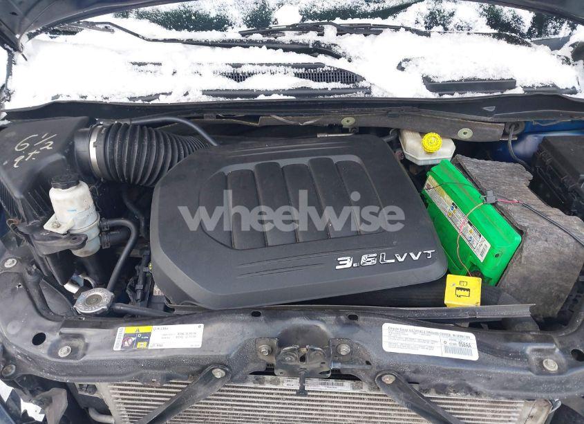 Photo 10 of 2014 Chrysler Town & COUNTRY TOURING (VIN 2C4RC1BG8ER382676)