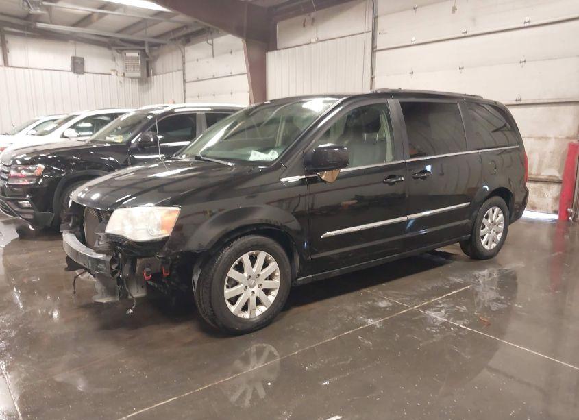 Photo 2 of 2014 Chrysler Town & COUNTRY TOURING (VIN 2C4RC1BG8ER397176)