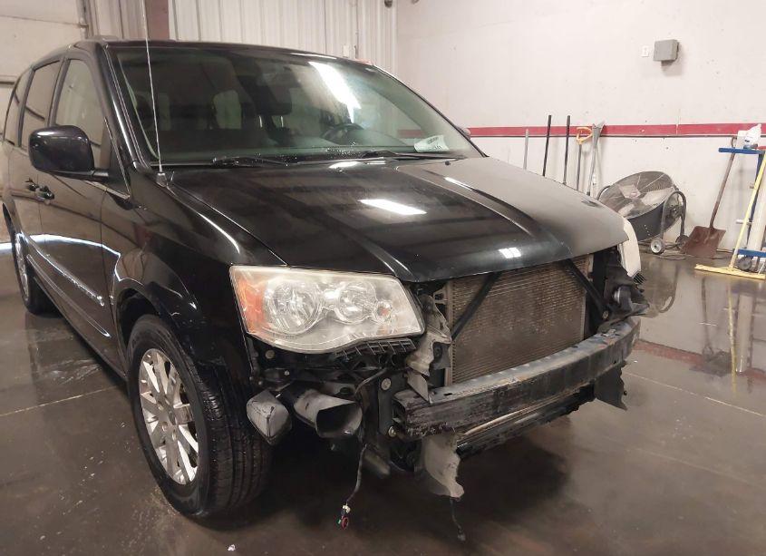 Photo 6 of 2014 Chrysler Town & COUNTRY TOURING (VIN 2C4RC1BG8ER397176)