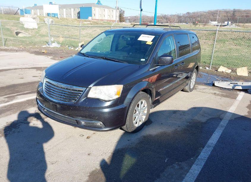 Photo 2 of 2014 Chrysler Town & COUNTRY TOURING (VIN 2C4RC1BG8ER403283)