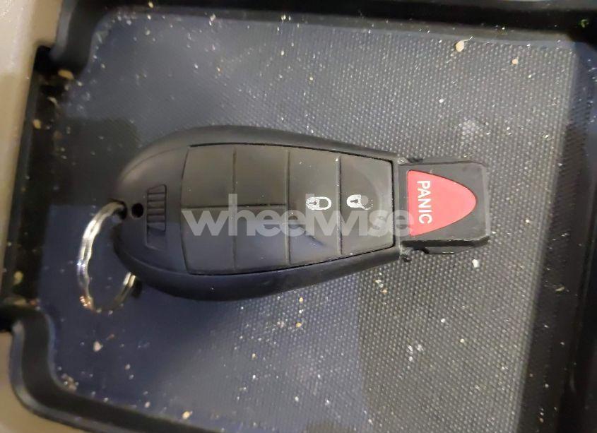 Photo 11 of 2014 Chrysler Town & COUNTRY TOURING (VIN 2C4RC1BG8ER403932)