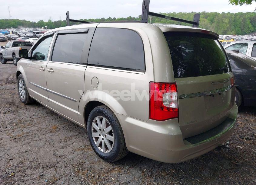 Photo 3 of 2014 Chrysler Town & COUNTRY TOURING (VIN 2C4RC1BG8ER417801)