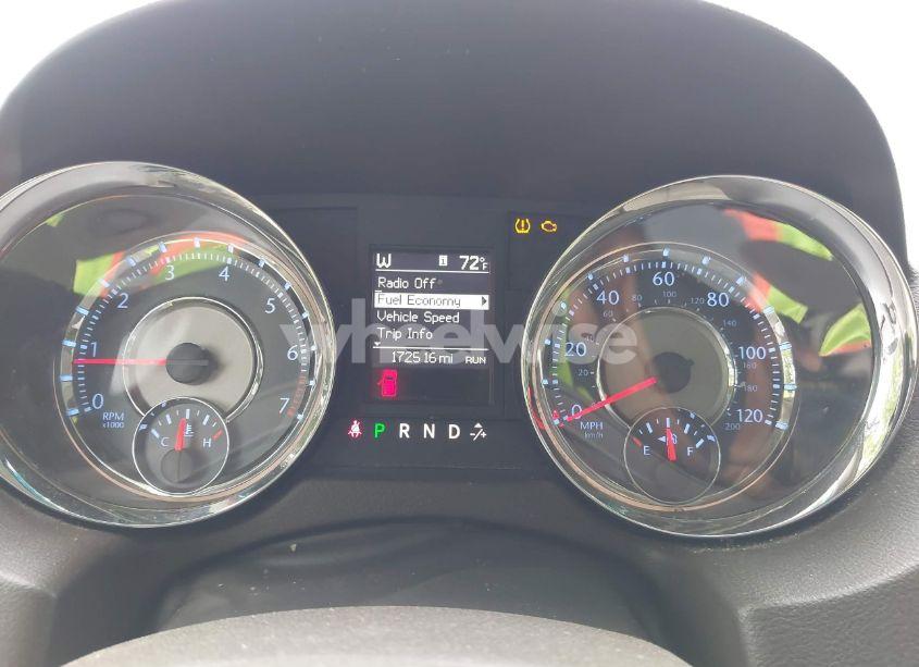 Photo 7 of 2014 Chrysler Town & COUNTRY TOURING (VIN 2C4RC1BG8ER417801)