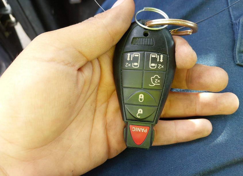 Photo 11 of 2014 Chrysler Town & COUNTRY TOURING (VIN 2C4RC1BG8ER435148)