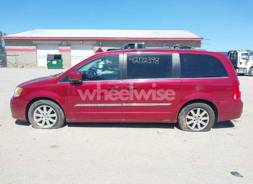 Photo 12 of 2014 Chrysler Town & COUNTRY TOURING (VIN 2C4RC1BG8ER437451)