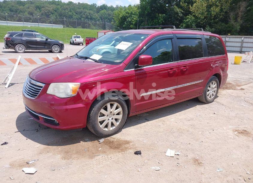 Photo 2 of 2014 Chrysler Town & COUNTRY TOURING (VIN 2C4RC1BG8ER445033)
