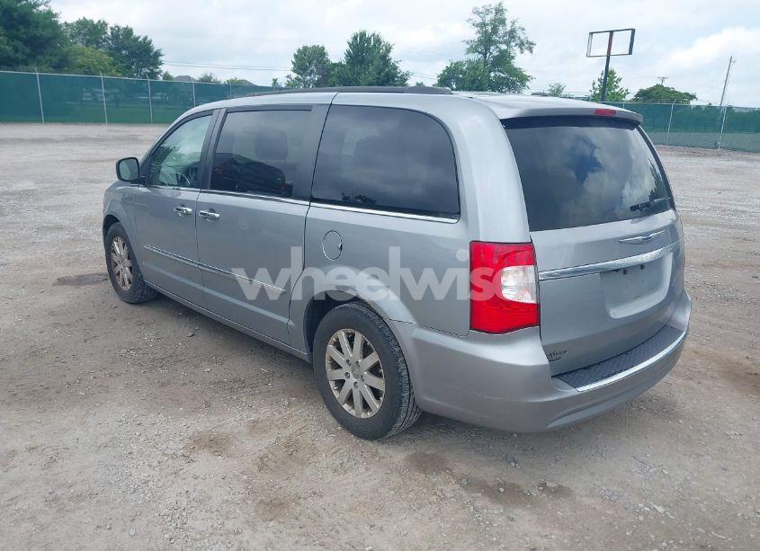 Photo 3 of 2014 Chrysler Town & COUNTRY TOURING (VIN 2C4RC1BG8ER468490)