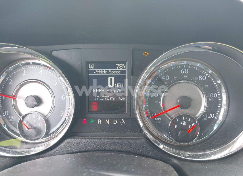 Photo 7 of 2014 Chrysler Town & COUNTRY TOURING (VIN 2C4RC1BG8ER468490)