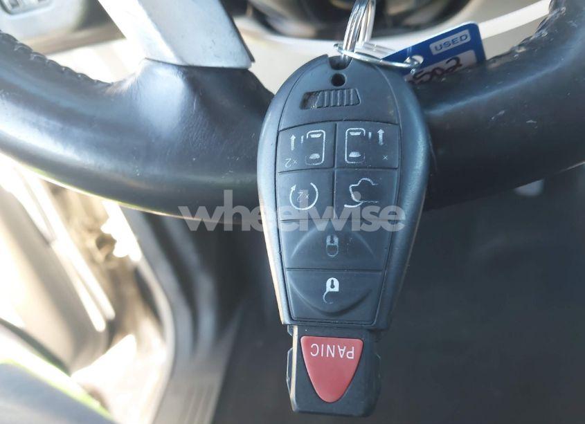 Photo 11 of 2015 Chrysler Town & COUNTRY TOURING (VIN 2C4RC1BG8FR551564)