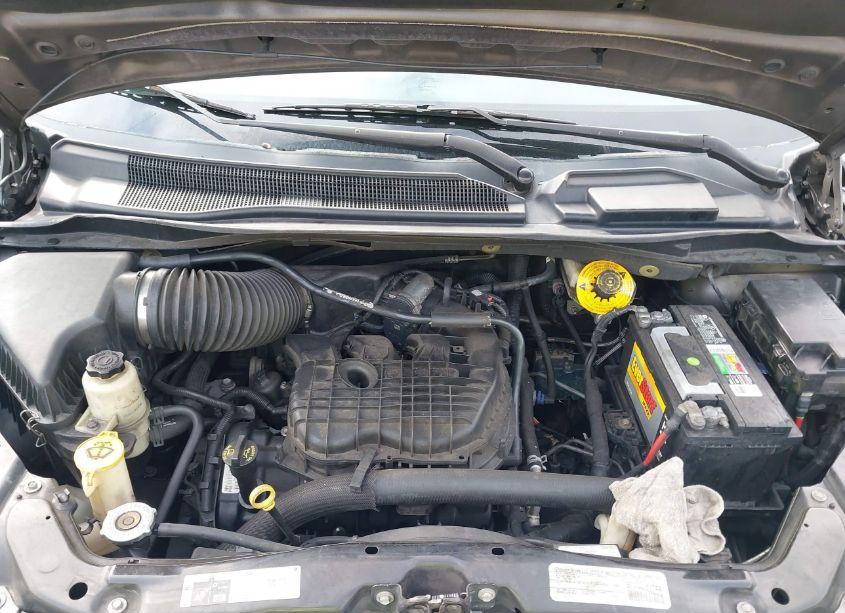 Photo 10 of 2015 Chrysler Town & COUNTRY TOURING (VIN 2C4RC1BG8FR553959)