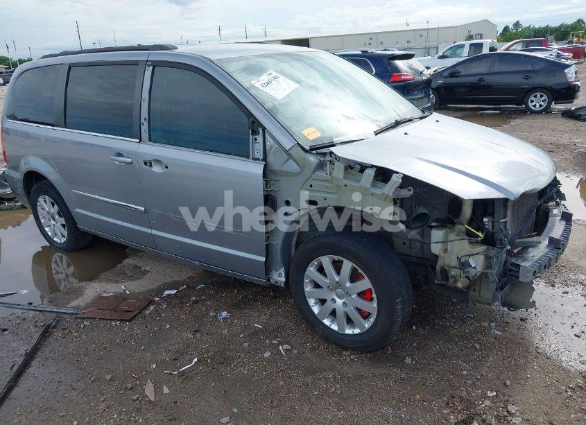 2015 Chrysler Town & COUNTRY TOURING (VIN 2C4RC1BG8FR595614) main photo