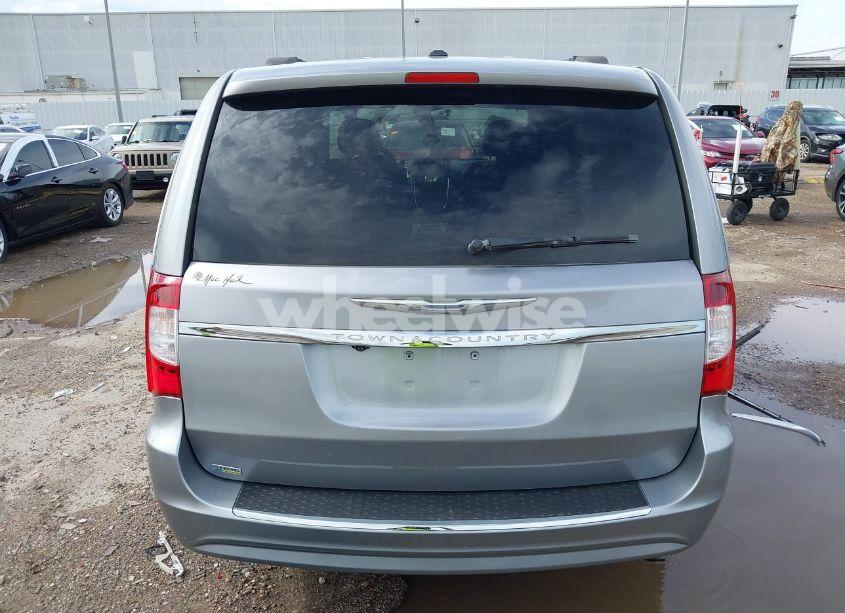 Photo 17 of 2015 Chrysler Town & COUNTRY TOURING (VIN 2C4RC1BG8FR595614)