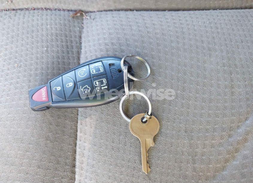 Photo 11 of 2015 Chrysler Town & COUNTRY TOURING (VIN 2C4RC1BG8FR620186)