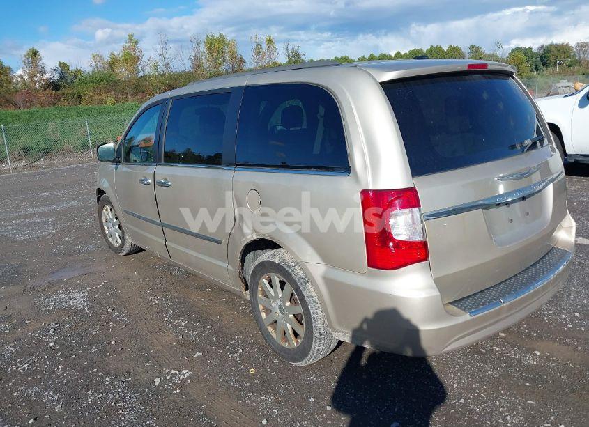 Photo 3 of 2015 Chrysler Town & COUNTRY TOURING (VIN 2C4RC1BG8FR620186)