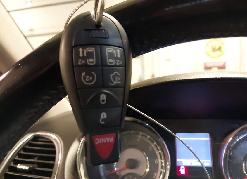 Photo 11 of 2015 Chrysler Town & COUNTRY TOURING (VIN 2C4RC1BG8FR620995)