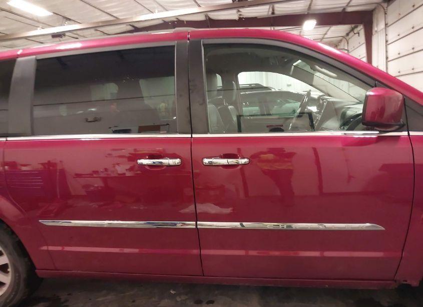 Photo 14 of 2015 Chrysler Town & COUNTRY TOURING (VIN 2C4RC1BG8FR620995)