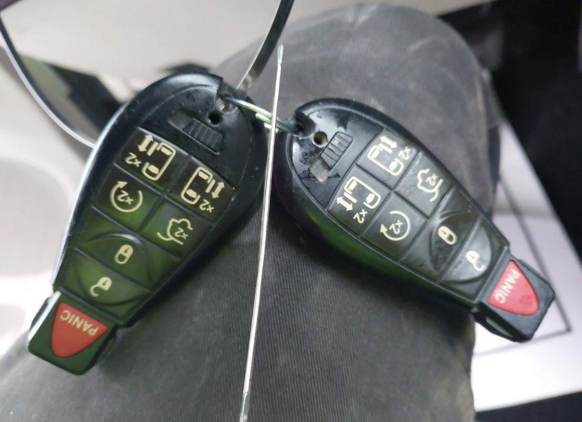 Photo 11 of 2015 Chrysler Town & COUNTRY TOURING (VIN 2C4RC1BG8FR656637)