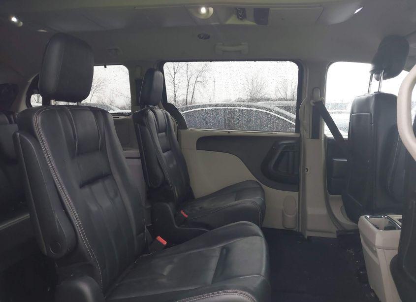 Photo 8 of 2015 Chrysler Town & COUNTRY TOURING (VIN 2C4RC1BG8FR656637)