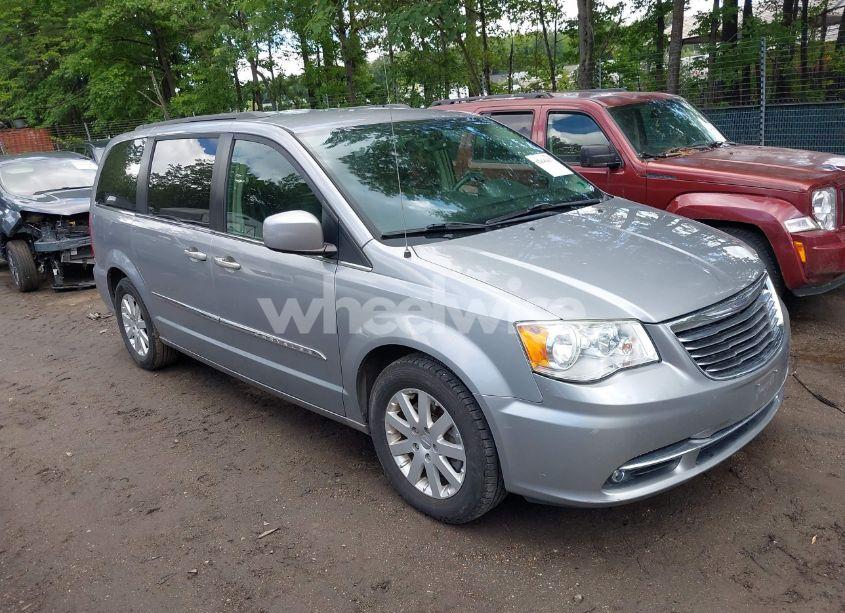 2015 Chrysler Town & COUNTRY TOURING (VIN 2C4RC1BG8FR661384) main photo