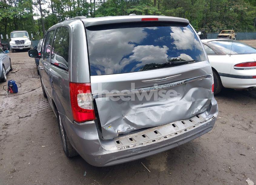 Photo 6 of 2015 Chrysler Town & COUNTRY TOURING (VIN 2C4RC1BG8FR661384)