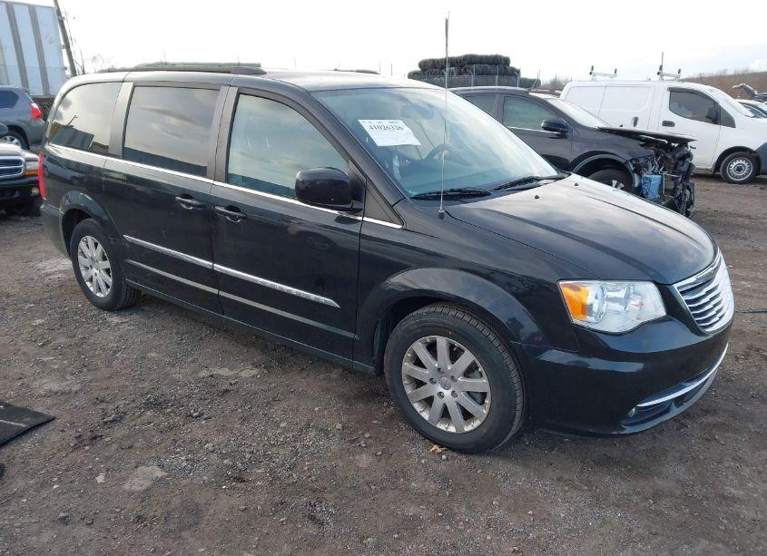 2015 Chrysler Town & COUNTRY TOURING (VIN 2C4RC1BG8FR694157) main photo