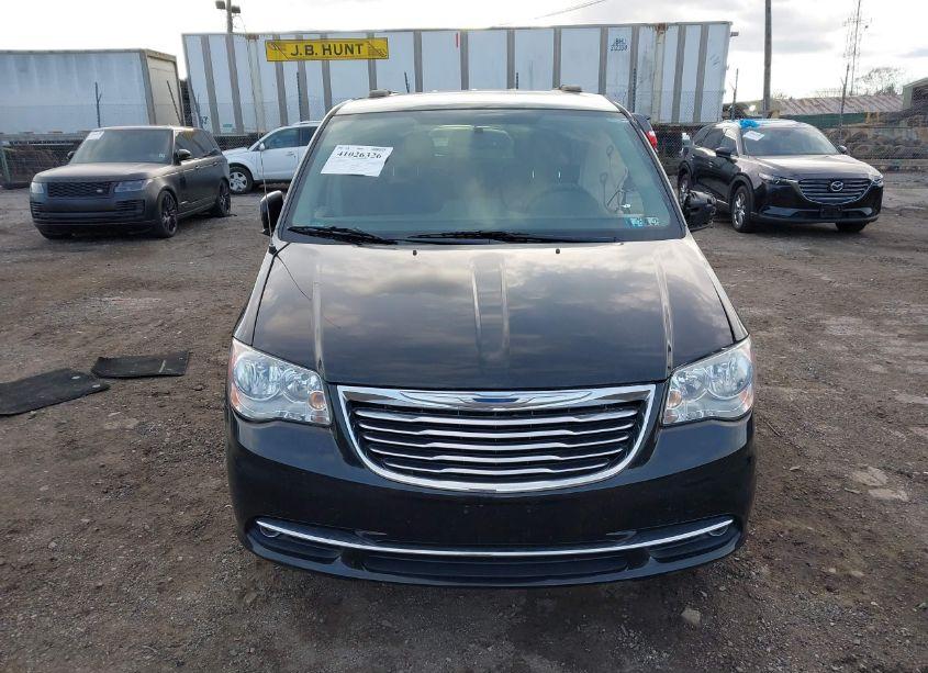 Photo 13 of 2015 Chrysler Town & COUNTRY TOURING (VIN 2C4RC1BG8FR694157)