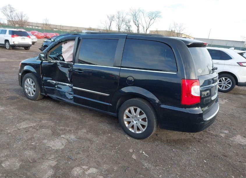 Photo 3 of 2015 Chrysler Town & COUNTRY TOURING (VIN 2C4RC1BG8FR694157)