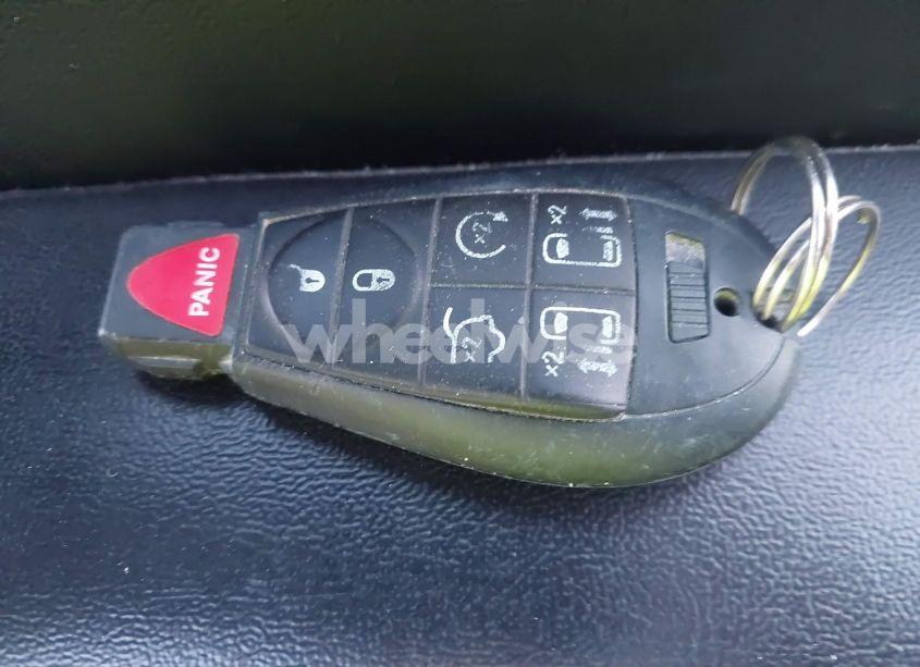 Photo 11 of 2015 Chrysler Town & COUNTRY TOURING (VIN 2C4RC1BG8FR742921)