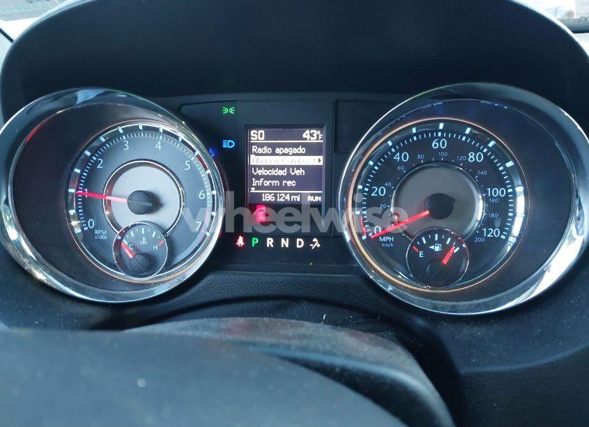 Photo 7 of 2015 Chrysler Town & COUNTRY TOURING (VIN 2C4RC1BG8FR742921)