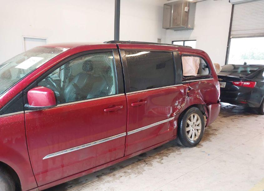 Photo 6 of 2015 Chrysler Town & COUNTRY TOURING (VIN 2C4RC1BG8FR752185)