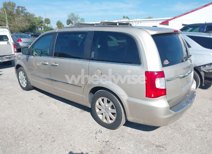 Photo 3 of 2015 Chrysler Town & COUNTRY TOURING (VIN 2C4RC1BG8FR752221)