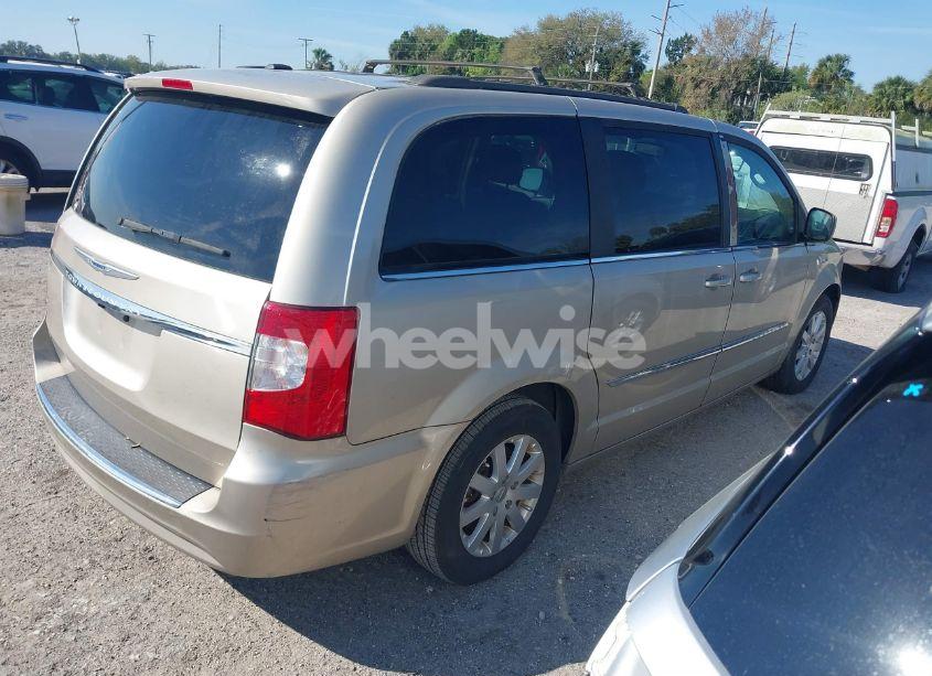 Photo 4 of 2015 Chrysler Town & COUNTRY TOURING (VIN 2C4RC1BG8FR752221)