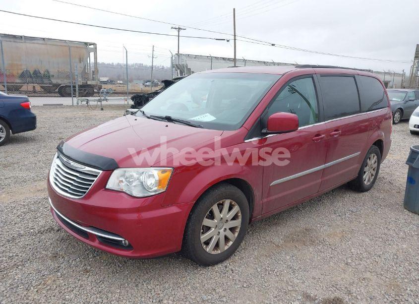 Photo 2 of 2016 Chrysler Town & COUNTRY TOURING (VIN 2C4RC1BG8GR118571)