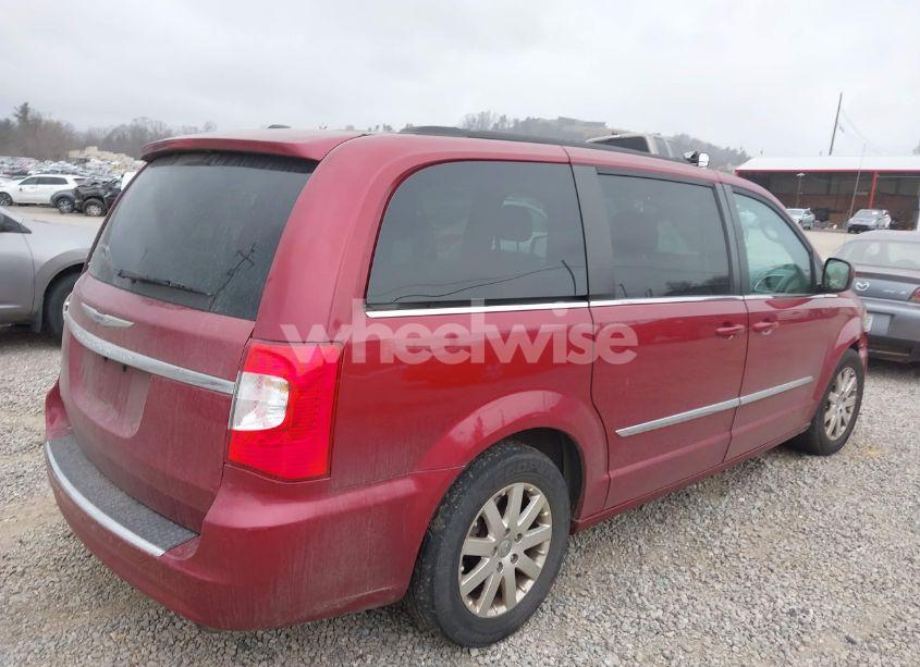 Photo 4 of 2016 Chrysler Town & COUNTRY TOURING (VIN 2C4RC1BG8GR118571)