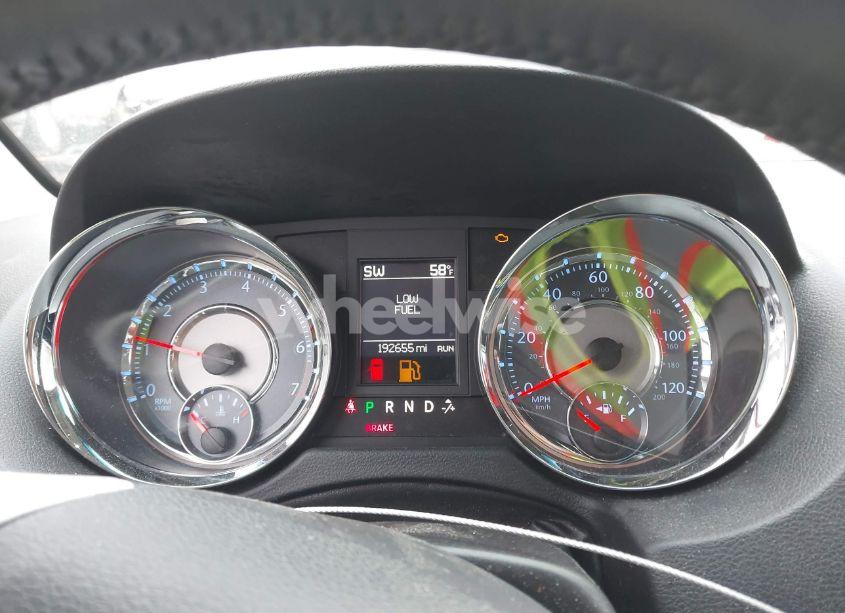 Photo 7 of 2016 Chrysler Town & COUNTRY TOURING (VIN 2C4RC1BG8GR118571)