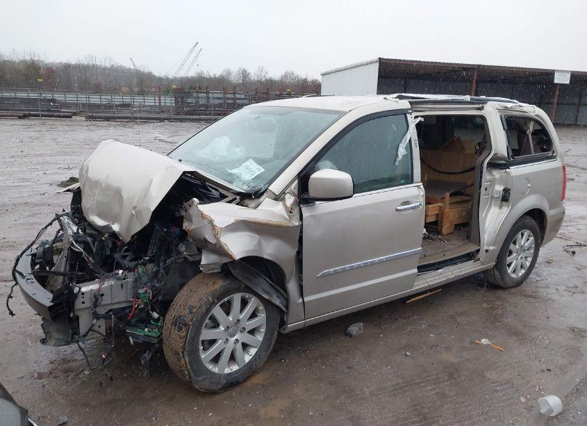 Photo 6 of 2016 Chrysler Town & COUNTRY TOURING (VIN 2C4RC1BG8GR167138)