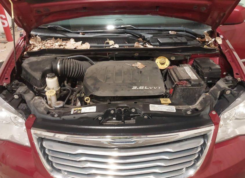 Photo 10 of 2016 Chrysler Town & COUNTRY TOURING (VIN 2C4RC1BG8GR173456)