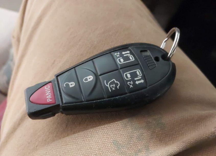 Photo 11 of 2016 Chrysler Town & COUNTRY TOURING (VIN 2C4RC1BG8GR173456)