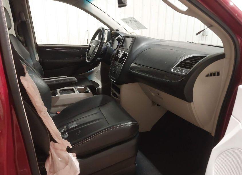 Photo 5 of 2016 Chrysler Town & COUNTRY TOURING (VIN 2C4RC1BG8GR173456)