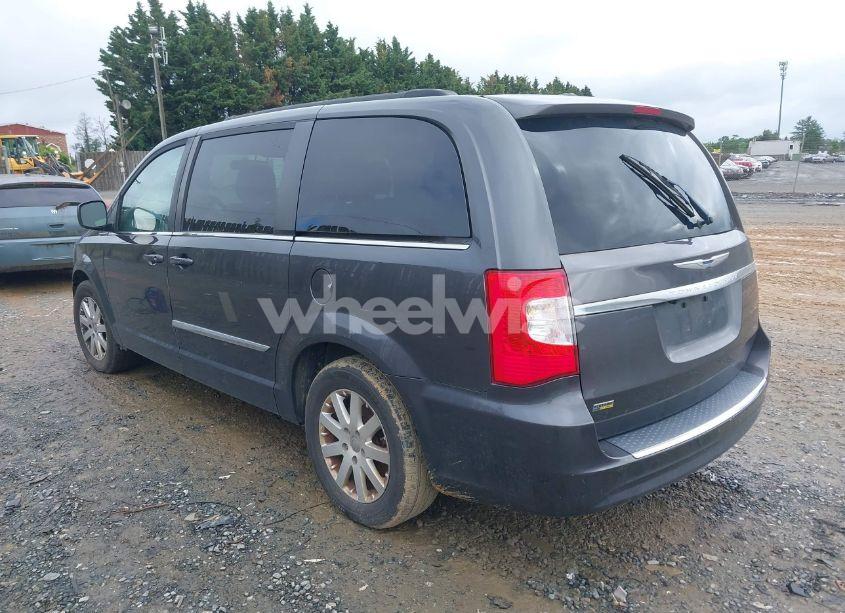 Photo 3 of 2016 Chrysler Town & COUNTRY TOURING (VIN 2C4RC1BG8GR214409)