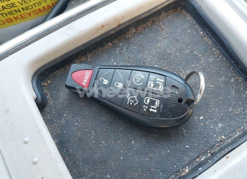 Photo 11 of 2016 Chrysler Town & COUNTRY TOURING (VIN 2C4RC1BG8GR239777)