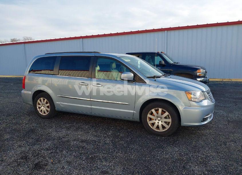 Photo 13 of 2016 Chrysler Town & COUNTRY TOURING (VIN 2C4RC1BG8GR239777)
