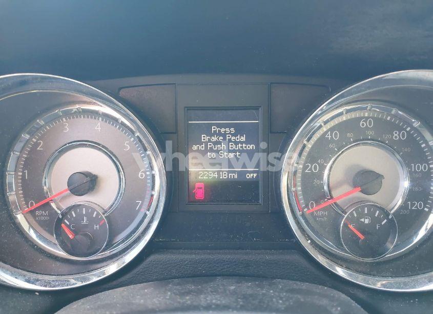 Photo 7 of 2016 Chrysler Town & COUNTRY TOURING (VIN 2C4RC1BG8GR239777)