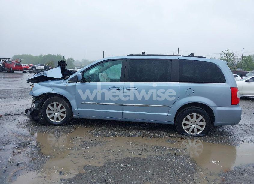 Photo 13 of 2016 Chrysler Town & COUNTRY TOURING (VIN 2C4RC1BG8GR240248)