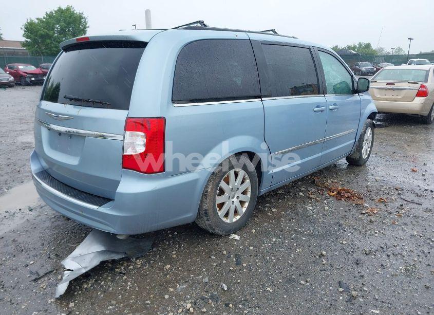 Photo 4 of 2016 Chrysler Town & COUNTRY TOURING (VIN 2C4RC1BG8GR240248)